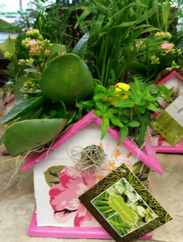 Birdhouse Garden Basket