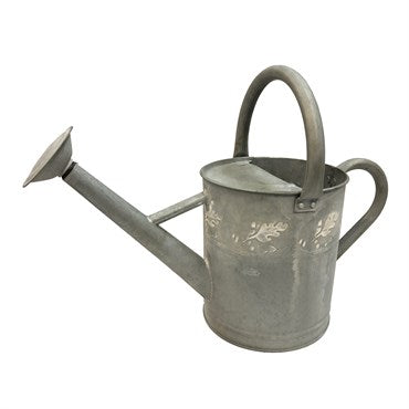 Metal Watering Can: 3.5 Liters