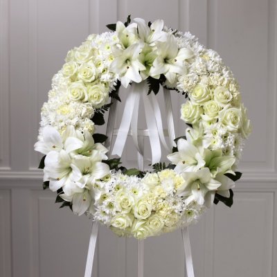 FTD Wreath of Remembrance